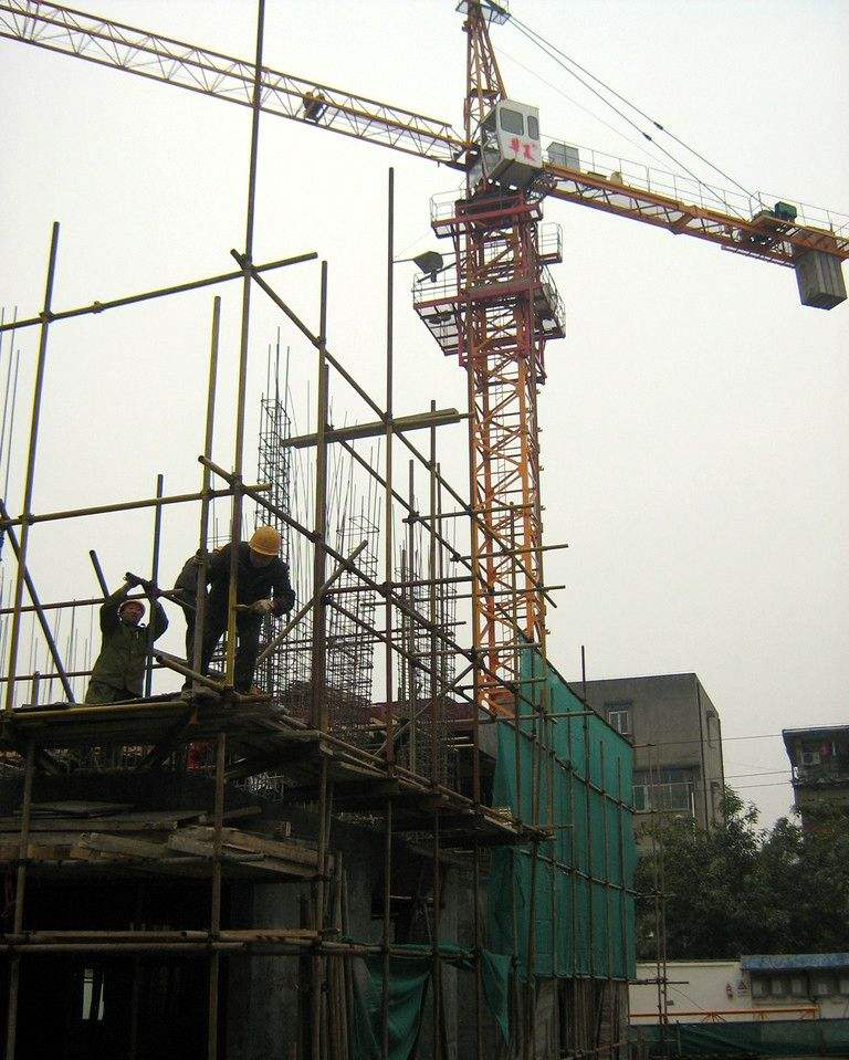 楼盘建设中建筑安全网起什么作用?